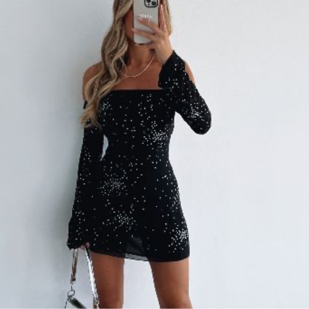 NWT White Fox This Is Me Long Sleeve Mini dress